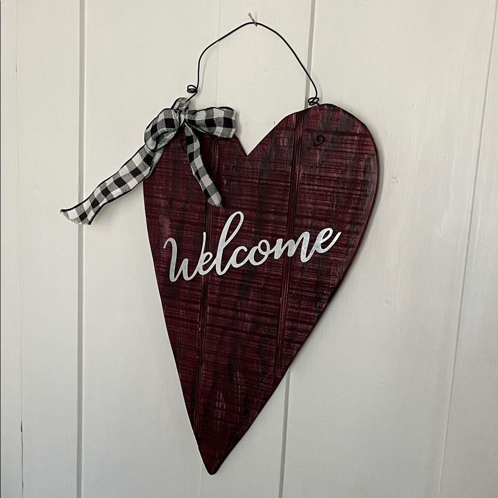 Rustic Red Heart Welcome Sign